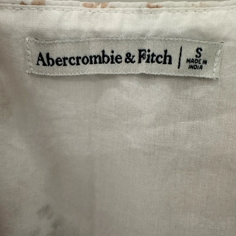 Abercrombie & Fitch chic floral